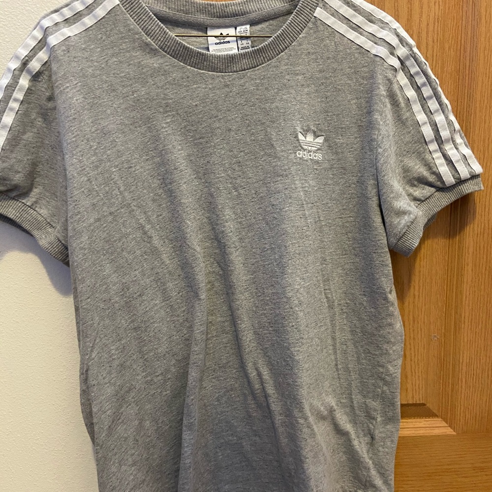 Adidas t-shirt